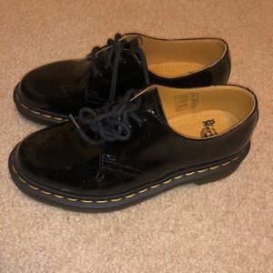 DR MARTEN SHOES